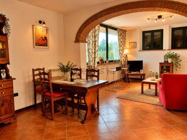 Appartamento in vendita a Colombaio, Trequanda
