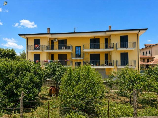 Appartamento in vendita a Amorosi, Campania
