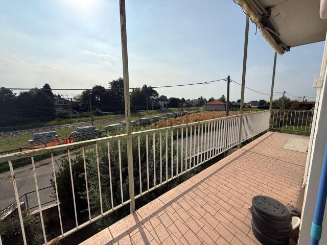 Appartamento in vendita a Rovellasca, Lombardia