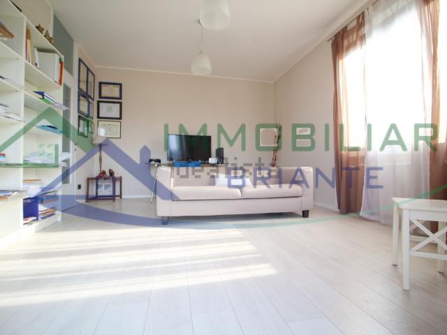 Appartamento in vendita a Golasecca, Lombardia