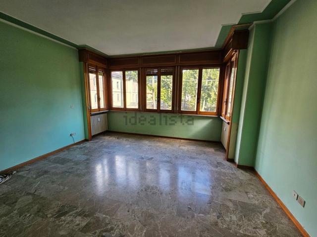 Appartamento in vendita a Borgo Val Di Taro, Reggio Emilia