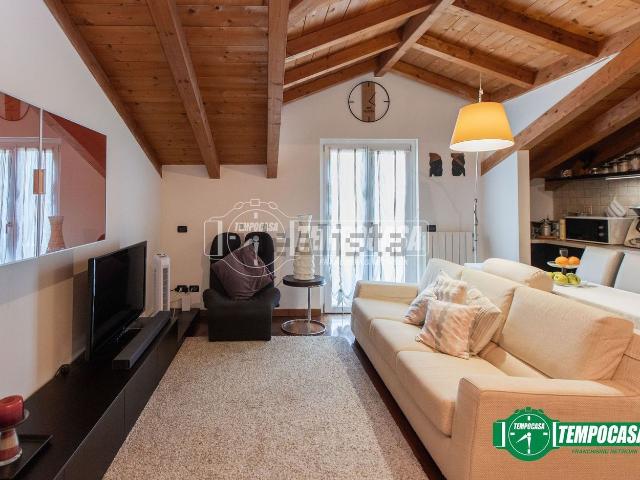 Appartamento in vendita a Magnago, Lombardia
