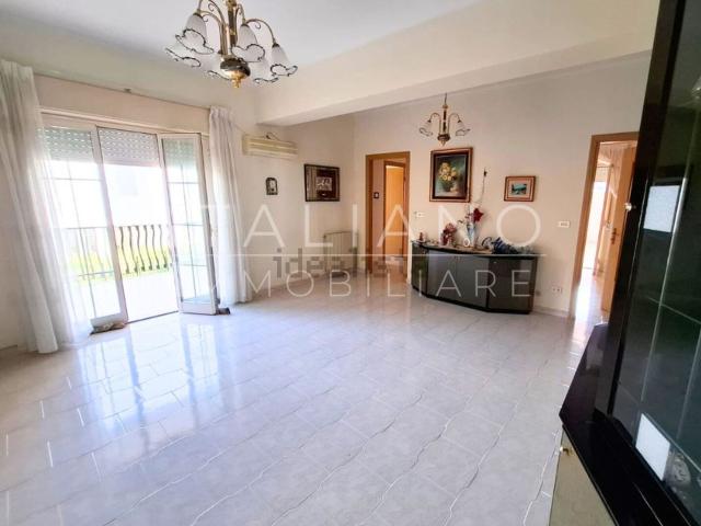 Appartamento in vendita a Pace Del Mela, Messina