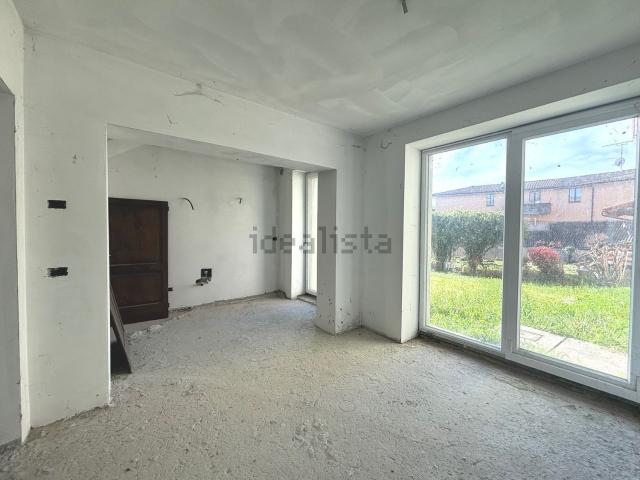 Appartamento in vendita a Lugagnano Val D'arda, Reggio Emilia