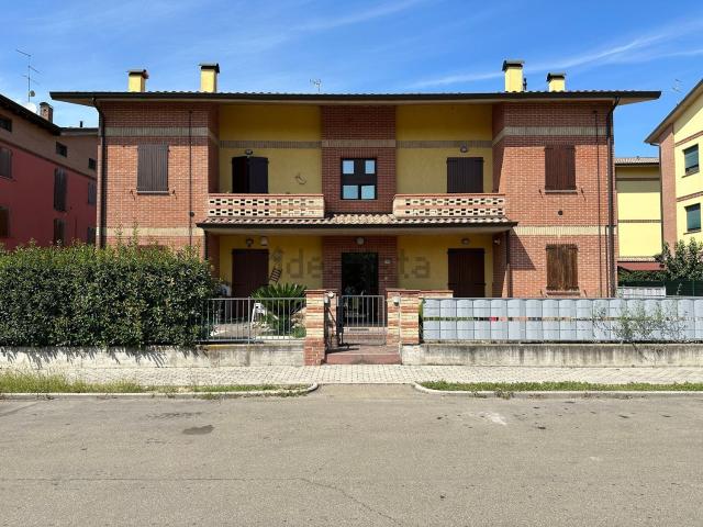 Appartamento in vendita a Unione dei comuni del Sorbara, Ravarino