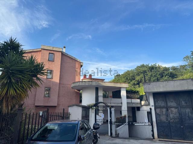 Appartamento in vendita a Brignano Inferiore, Salerno