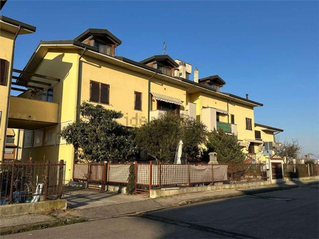 Appartamento in vendita a Caselle Lurani, Lombardia