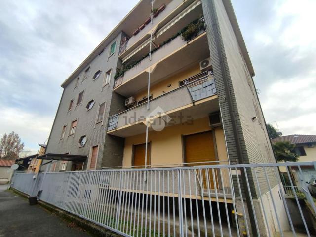 Appartamento in vendita a Robecco Sul Naviglio, Lombardia