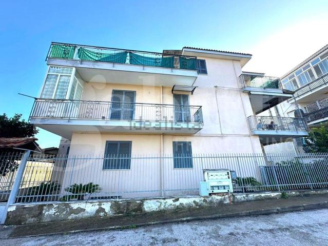Appartamento in vendita a Arzano, Campania