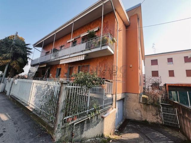 Appartamento in vendita a Limbiate, San Francesco