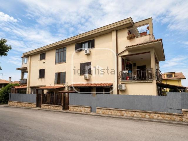 Appartamento in vendita a Tor Lupara, Roma Capitale
