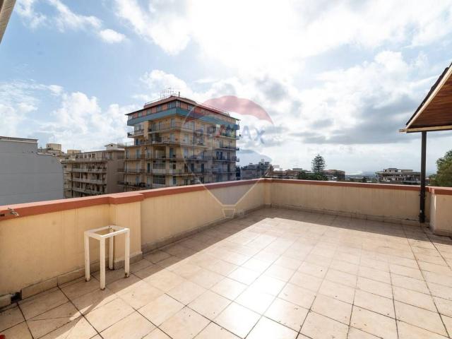 Appartamento in vendita a Picanello-Ognina-Barriera-Canalicchio, Catania