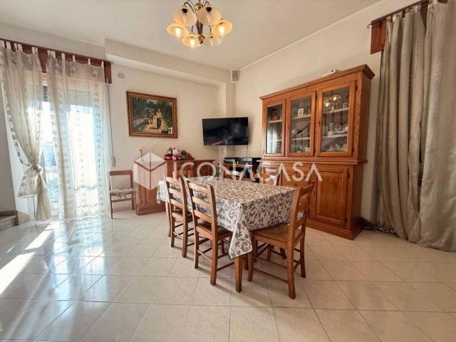 Appartamento in vendita a Castel di Sangro, L'Aquila