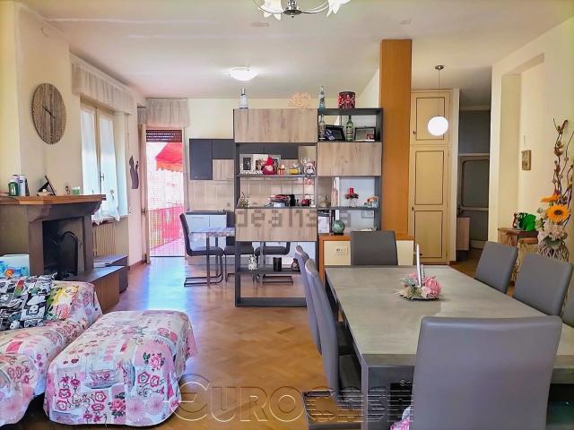 Appartamento in vendita a Umbertide, Umbria