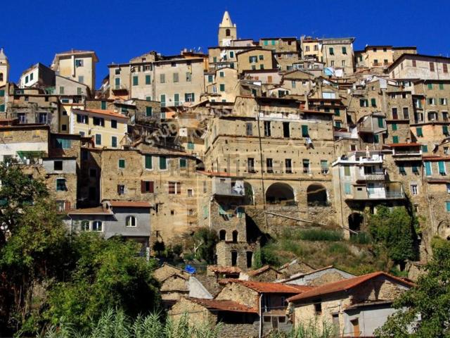 Appartamento in vendita a Baiardo, Liguria