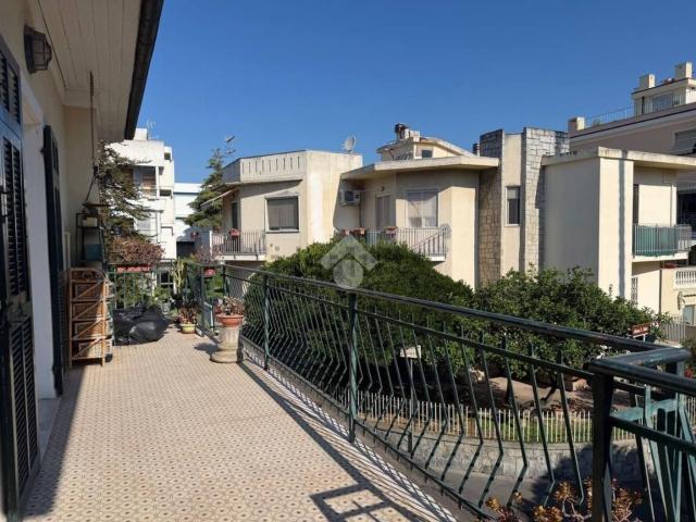 Appartamento in vendita a Bordighera, Liguria