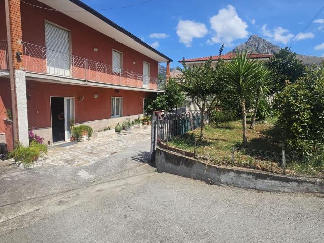 Appartamento in vendita a Foglianise, Campania