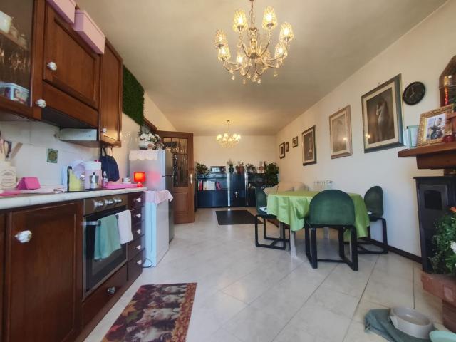 Appartamento in vendita a Campomaggiore, Fara Sabina