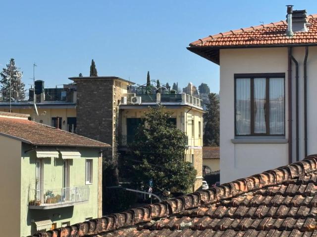 Appartamento in vendita a Quartiere 3, Firenze