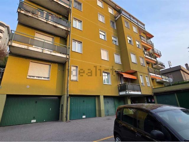 Appartamento in vendita a Sagnino, Como