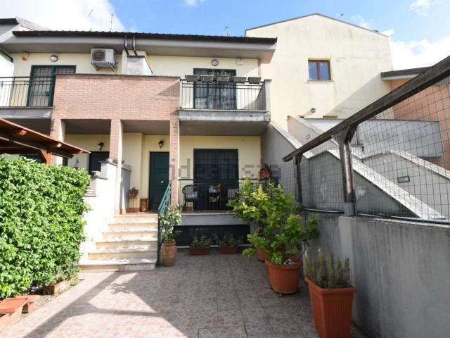 Appartamento in vendita a Pantan Monastero, Roma Capitale