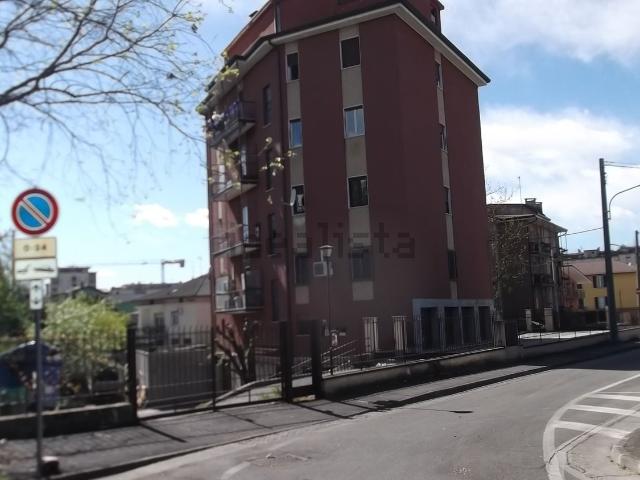 Appartamento in vendita a Zona Ovest, Brescia
