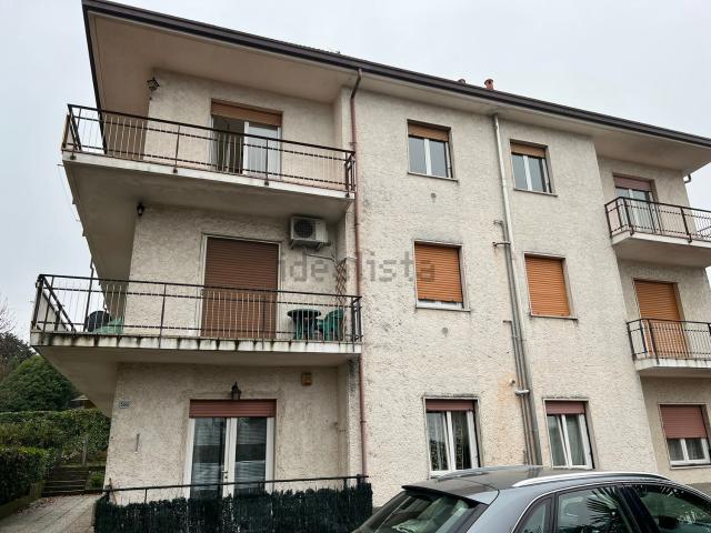 Appartamento in vendita a Cadrezzate con Osmate, Cadrezzate