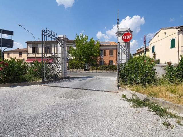 Appartamento in vendita a Cascina, Toscana