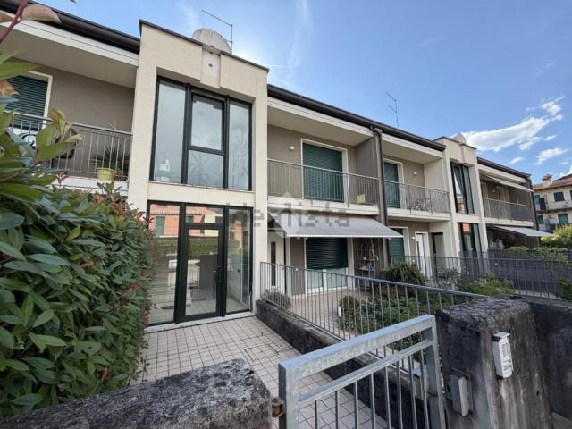 Appartamento in vendita a Castelnovo, Isola Vicentina