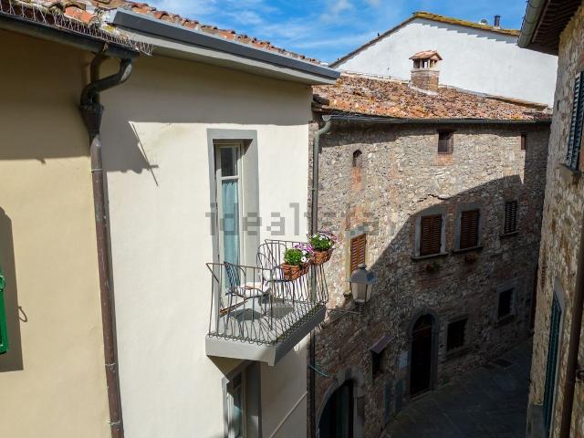 Appartamento in vendita a Radda In Chianti, Toscana