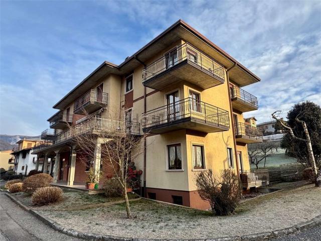 Appartamento in vendita a Sant'omobono Imagna, Lombardia