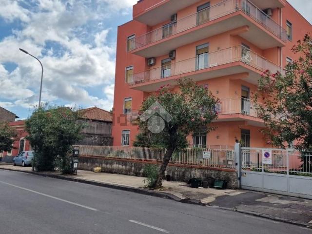 Appartamento in vendita a Viagrande, Catania