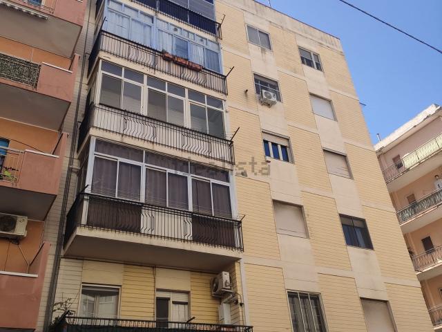 Appartamento in vendita a Calabria, Reggio Calabria