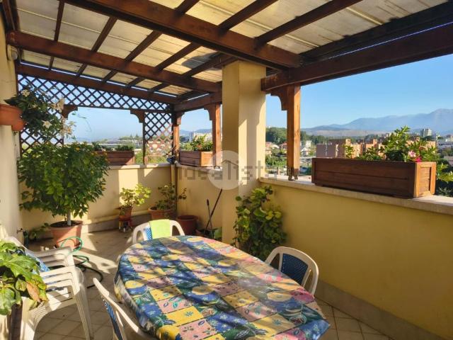Appartamento in vendita a Frosinone, Lazio