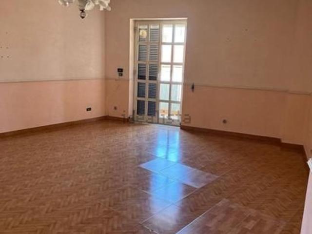 Appartamento in vendita a Mondragone, Campania