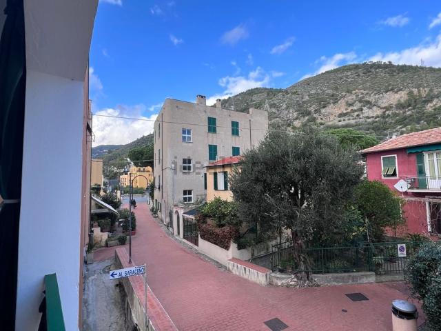 Appartamento in vendita a Finale Ligure, Liguria