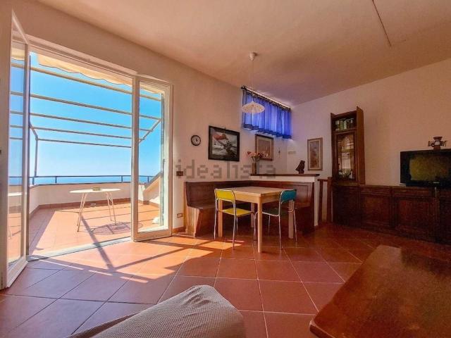 Appartamento in vendita a Solaro, Lerici