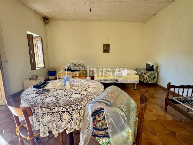 Appartamento in vendita a Castel Morrone, Campania