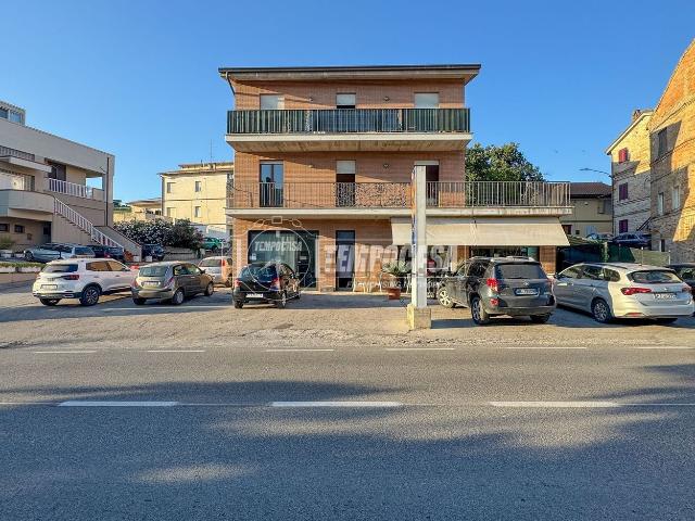 Appartamento in vendita a Tirassegno, Marche