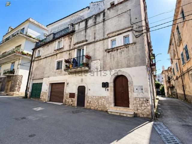 Appartamento in vendita a Terra, Vico del Gargano