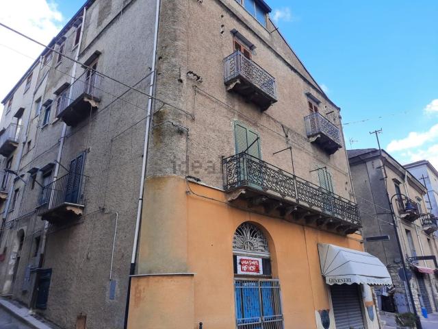 Appartamento in vendita a Lercara Friddi, Sicilia