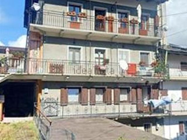 Appartamento in vendita a Les Fiou, Gignod