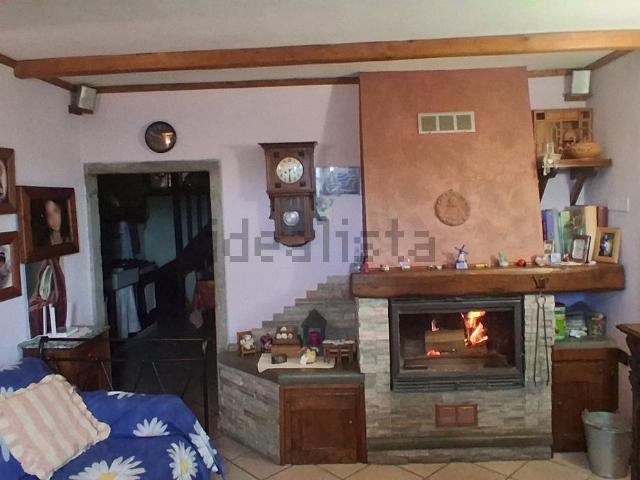 Appartamento in vendita a Sant'Ippolito, Vernio