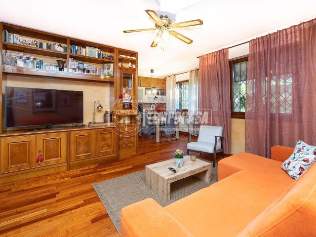 Appartamento in vendita a Cernusco Sul Naviglio, Lombardia