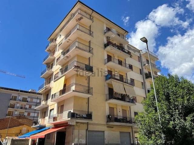 Appartamento in vendita a Quartiere Tribunale, Calabria