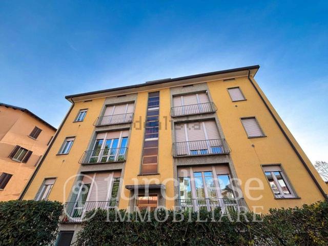 Appartamento in vendita a Bergamo, Lombardia