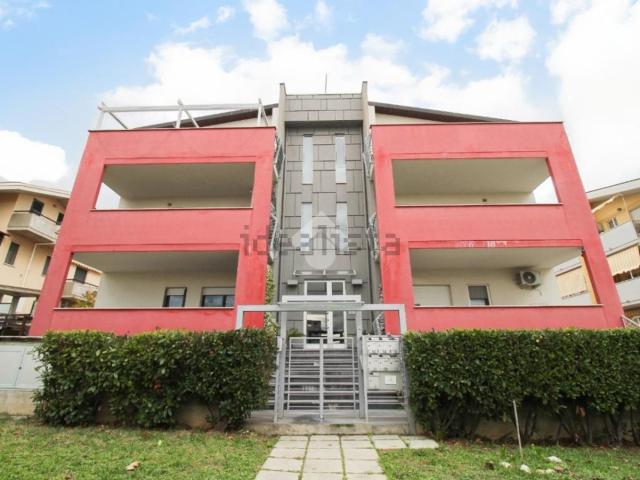 Appartamento in vendita a Città Sant'angelo, Abruzzo