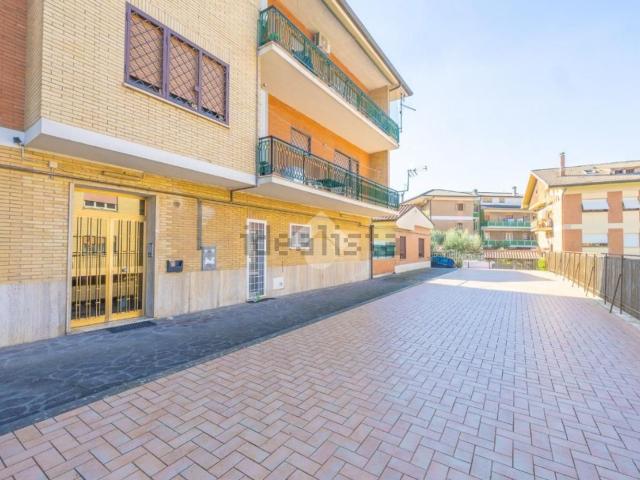 Appartamento in vendita a Roma Capitale, Lazio