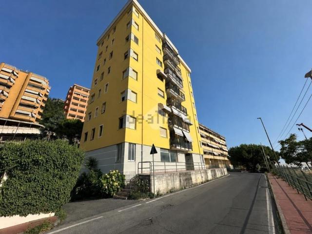 Appartamento in vendita a Vallecrosia, Liguria
