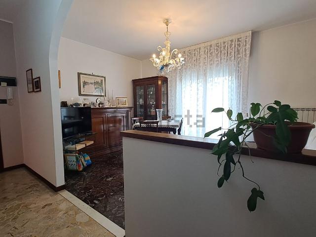 Appartamento in vendita a Mestre-Carpenedo, Venezia